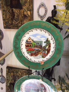 Тарелка антикварная редкая настенная зелёная с зол