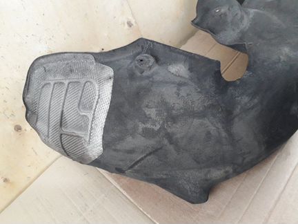 Подкрылок задний правый Mercedes C-Class W204 M272