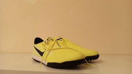 Бутсы Шиповники Nike phantom venom academy TF AO03