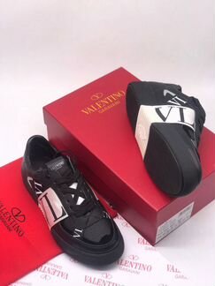Мужские кроссовки valentino