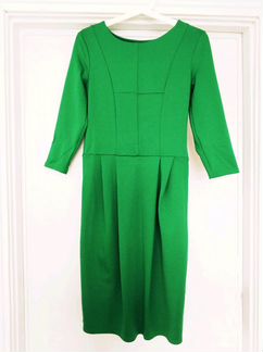 Зелёное платье